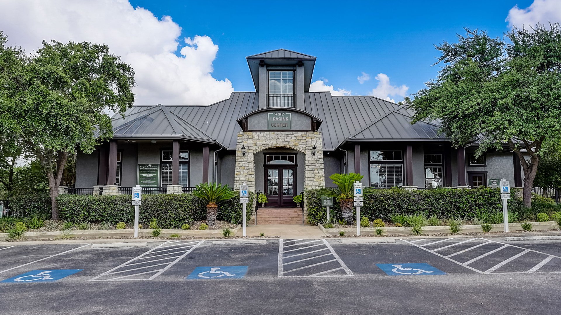 Photos Springs at Live Oak Apartments in Live Oak, TX